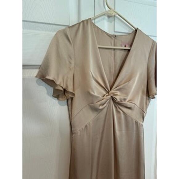 Show Me Your Mumu Satin Twist Front Maxi Dress Short Sleeve Champagne XS - Picture 9 of 10